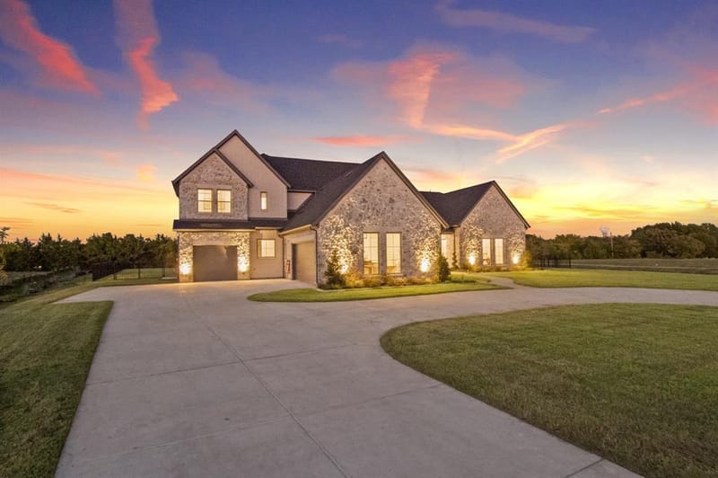 324 Chapel View Court, Heath TX 75032 - Photo 2