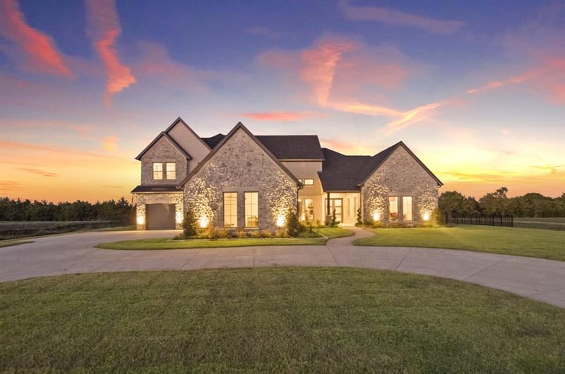 324 Chapel View Court, Heath TX 75032