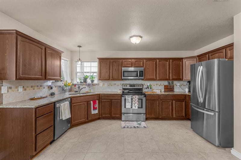 2115 Carriage House Drive, Temple TX 76502 - Photo 12