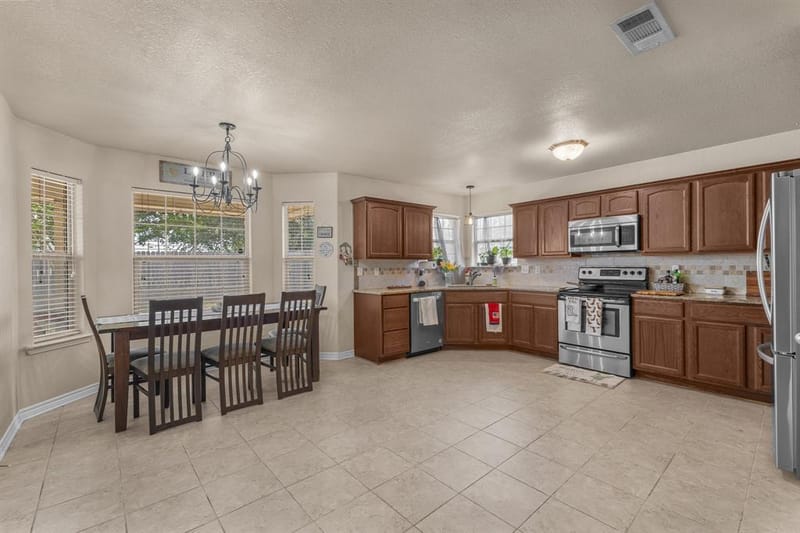 2115 Carriage House Drive, Temple TX 76502 - Photo 9