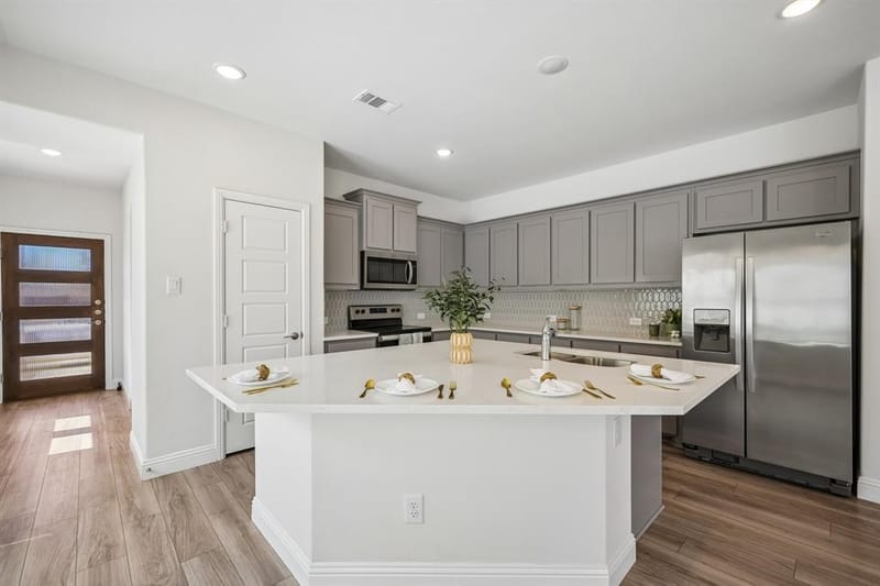 925 King Street, Aubrey TX 76227 - Photo 4
