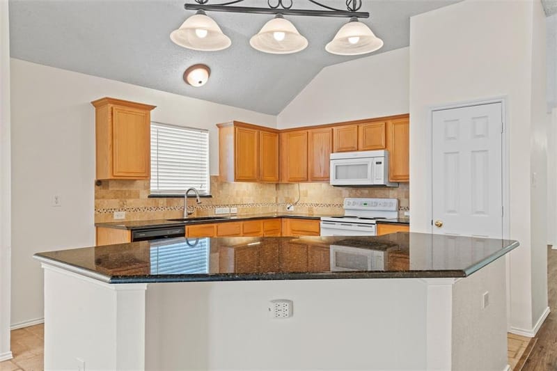 1526 Sugar Bush Trail, Allen TX 75002 - Photo 6