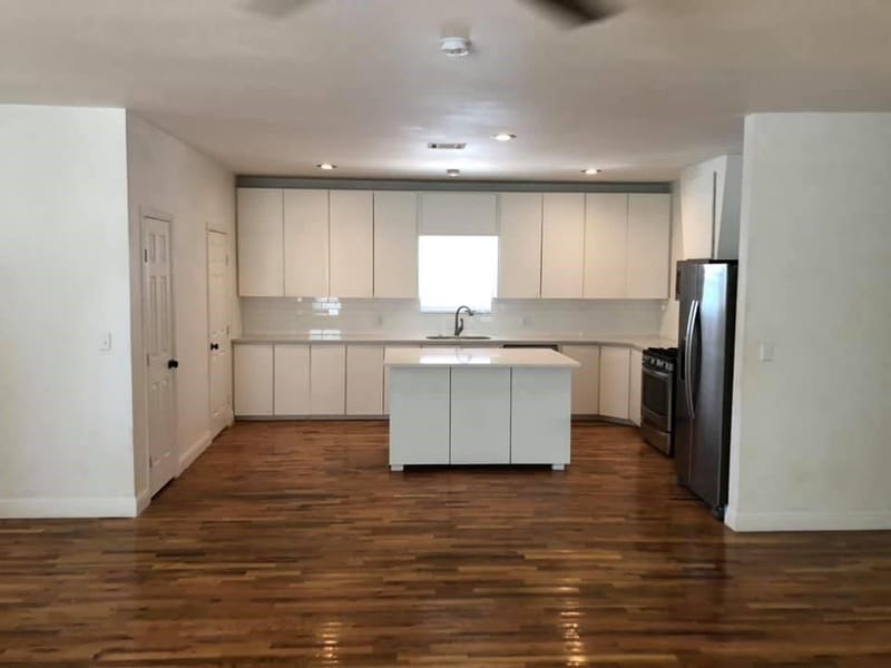 1023 E Oak Street, Denton TX 76205 - Photo 3