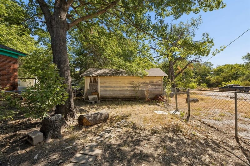 1108 S Edgefield Avenue, Dallas TX 75208 - Photo 17