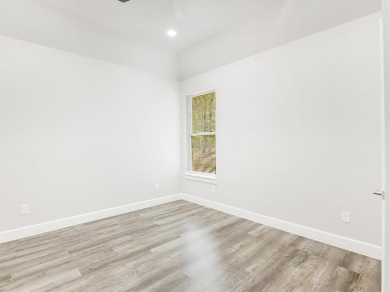 292 Harris Boulevard, Malakoff TX 75148 - Photo 17