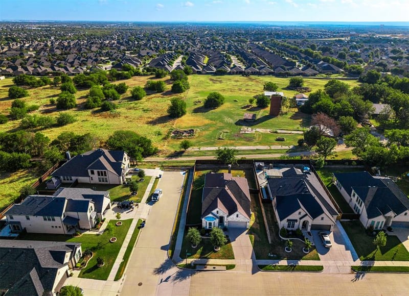 2710 Avondale Drive, Mansfield TX 76063 - Photo 23