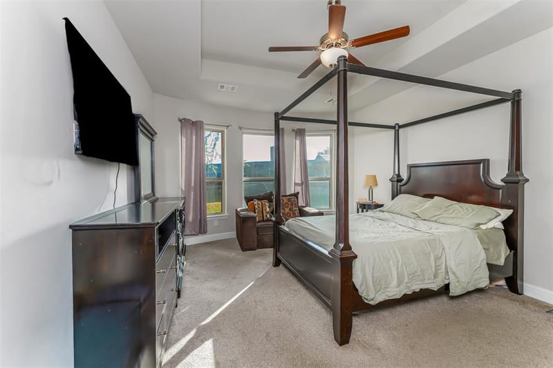 2710 Avondale Drive, Mansfield TX 76063 - Photo 10