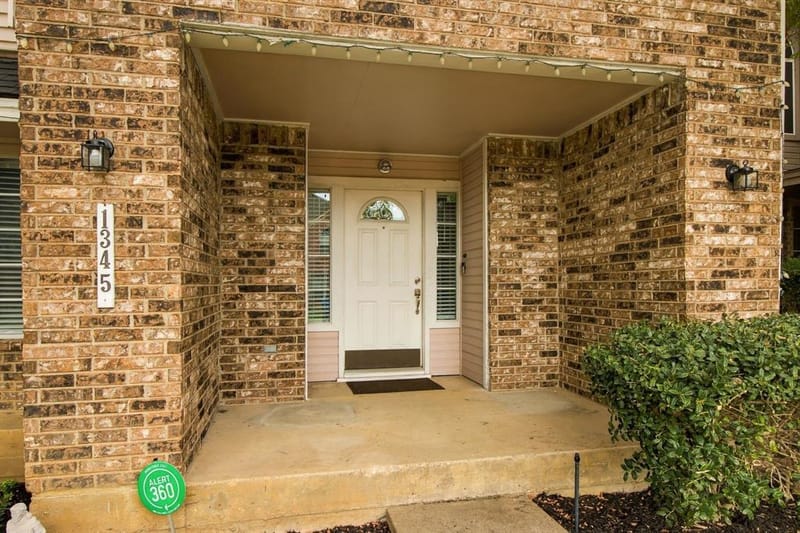 1345 Jeanette Way, Carrollton TX 75006 - Photo 3