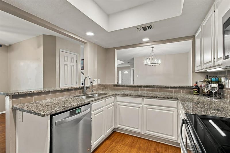 1345 Jeanette Way, Carrollton TX 75006 - Photo 10