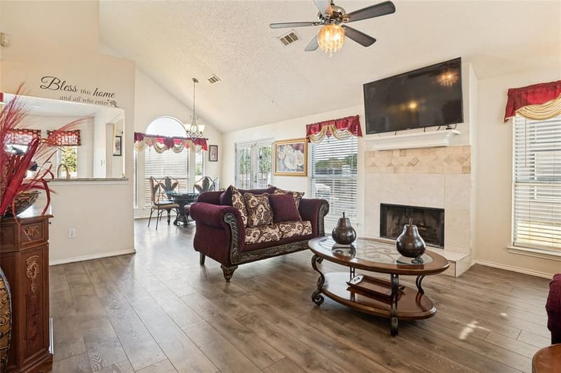 12927 Parker Court, Balch Springs TX 75180 - Photo 6