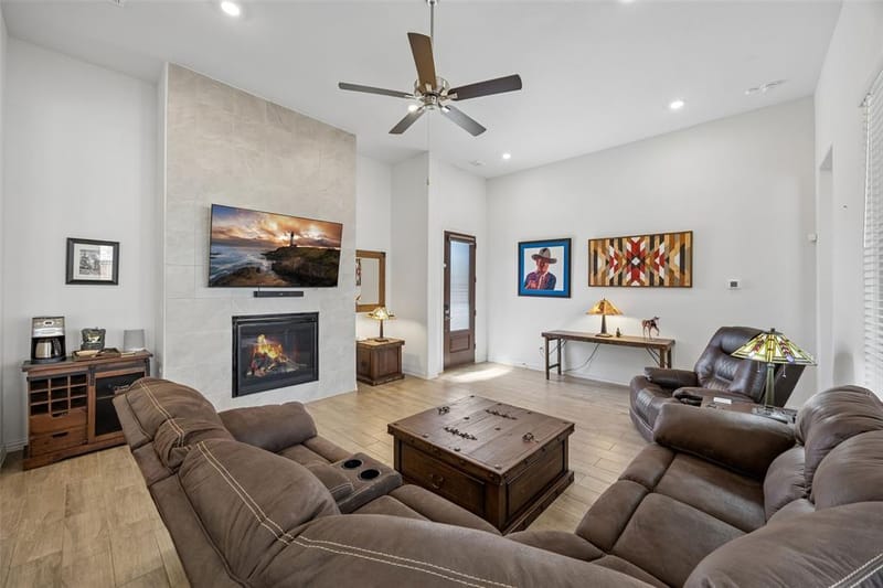 4741 Kings Garden Parkway, Arlington TX 76005 - Photo 5