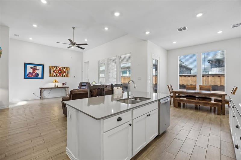 4741 Kings Garden Parkway, Arlington TX 76005 - Photo 10