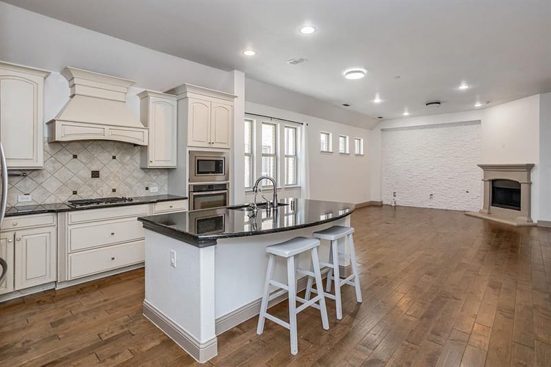 8609 Grassland Drive, McKinney TX 75070 - Photo 6