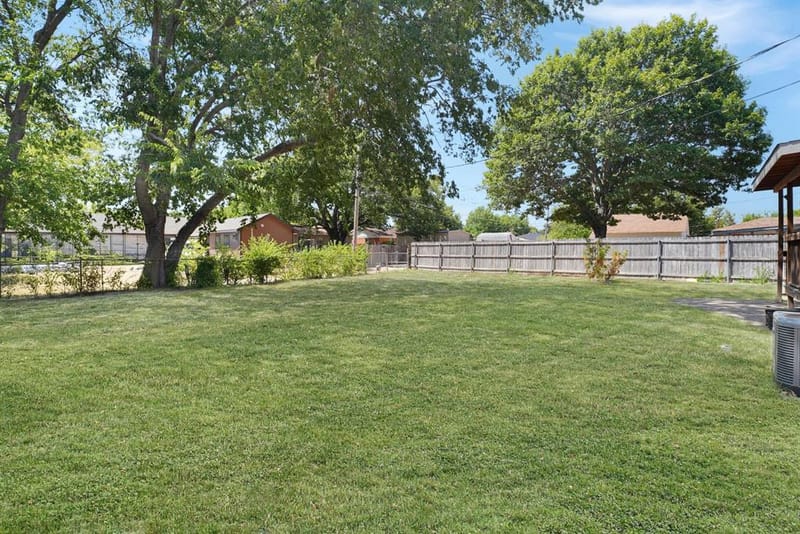 2604 Globe Avenue, Dallas TX 75228 - Photo 20