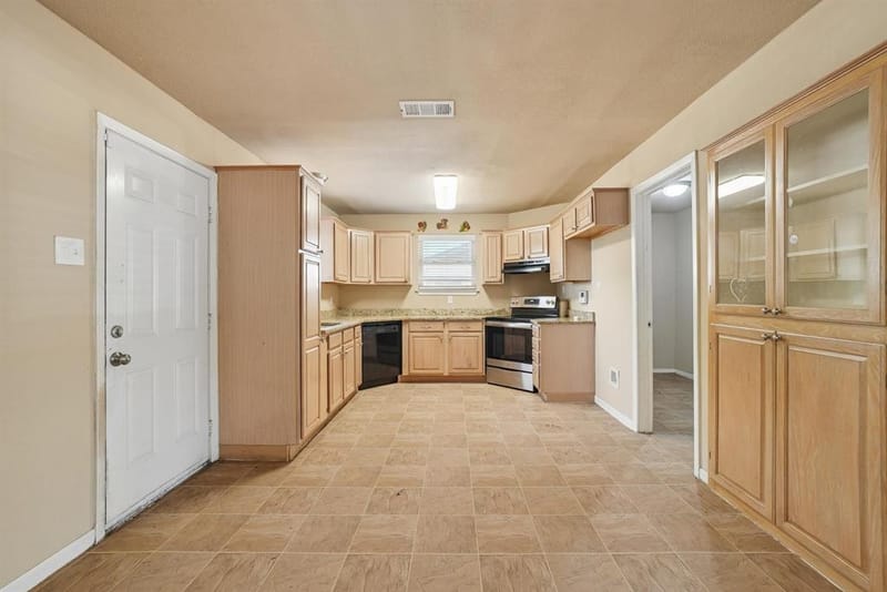 2604 Globe Avenue, Dallas TX 75228 - Photo 8
