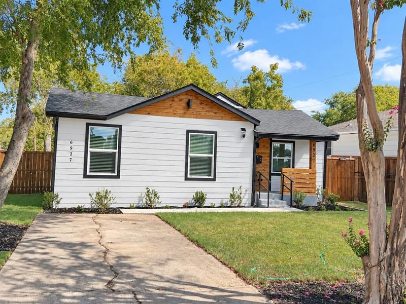 6927 Overlook Drive, Dallas TX 75227 - Photo 2