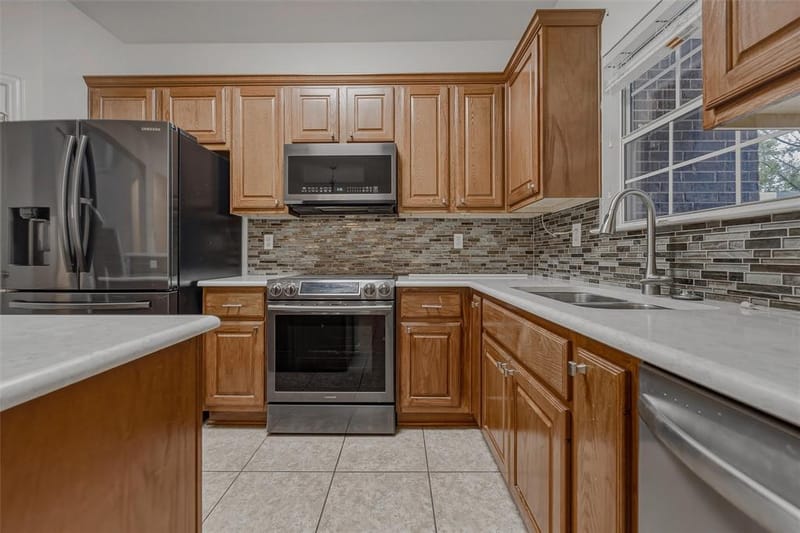160 Greathouse Village, Decatur TX 76234 - Photo 7
