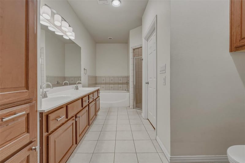 160 Greathouse Village, Decatur TX 76234 - Photo 20