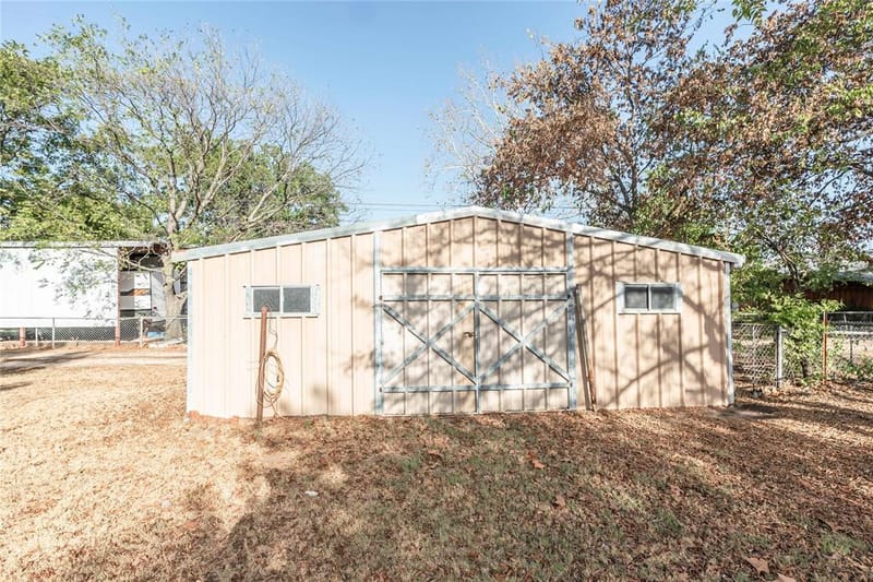 105 Benton Street, Nocona TX 76255 - Photo 29