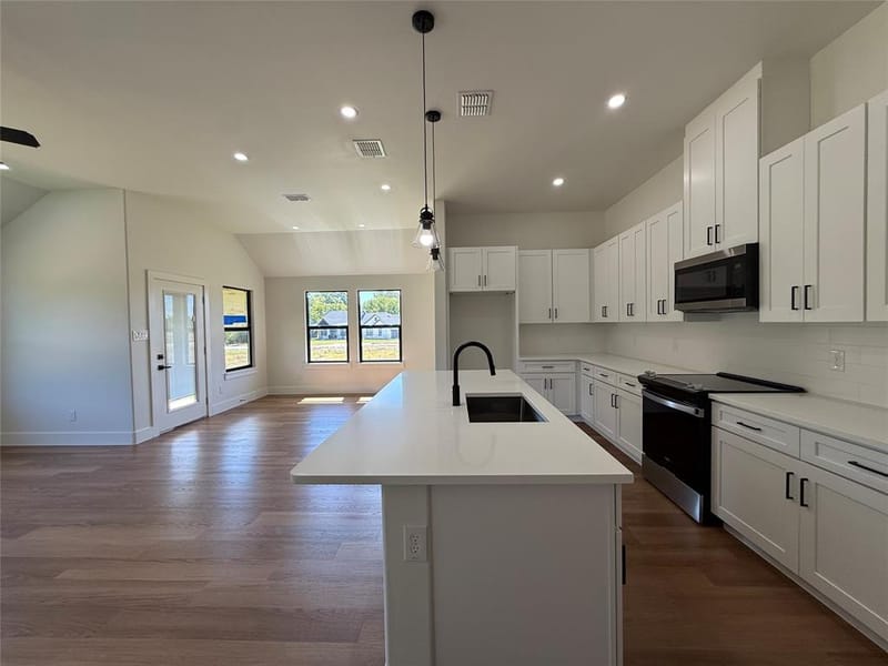 1033 Salvation Drive, Weatherford TX 76088 - Photo 8
