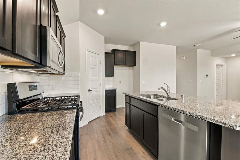 7424 Alfriston Place, McKinney TX 75071 - Photo 7