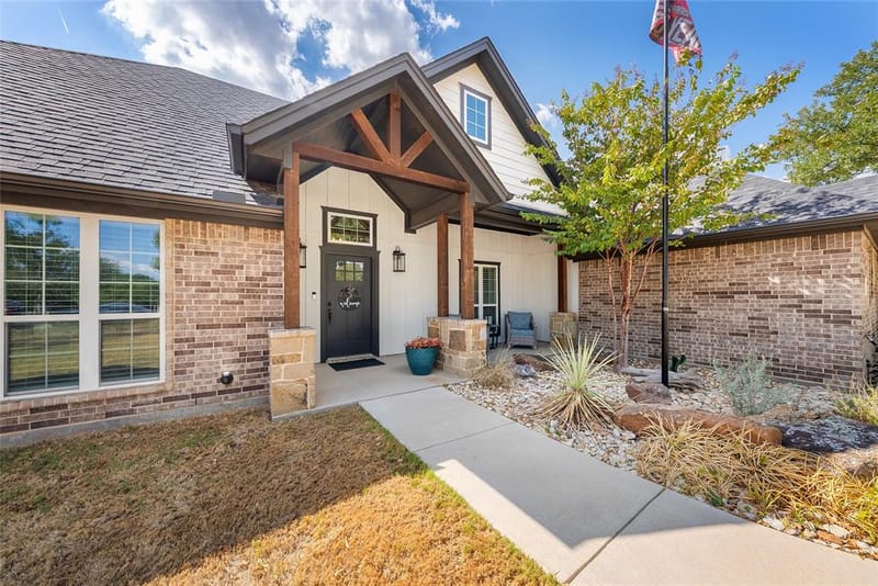 1075 Knoxmiller Court, Weatherford TX 76088 - Photo 4