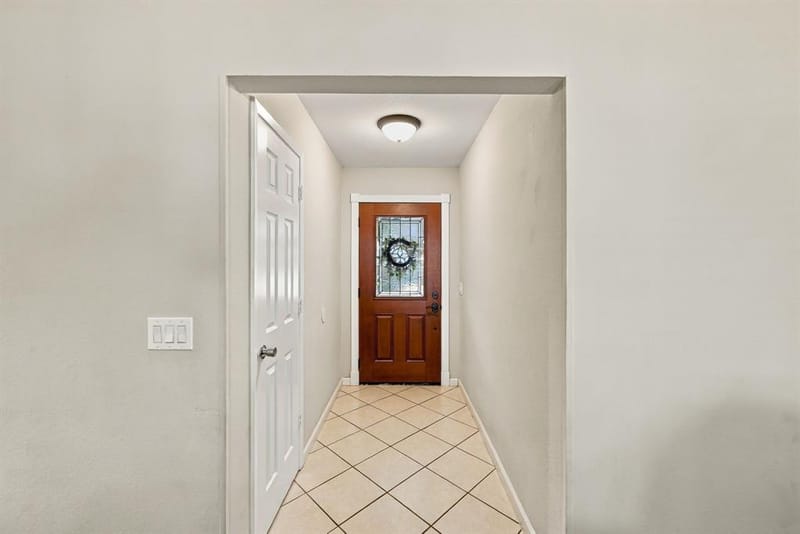 733 Montvale Drive, Mansfield TX 76063 - Photo 5