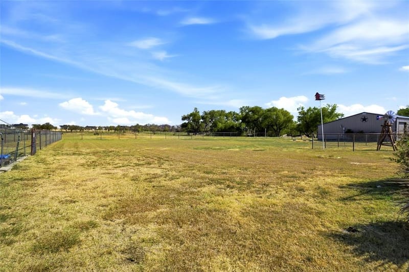 6104 High Meadows Drive, Krum TX 76249 - Photo 26