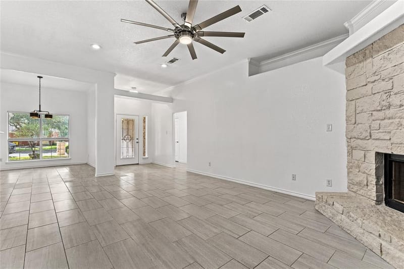 303 S Cedar Ridge Circle, Robinson TX 76706 - Photo 8