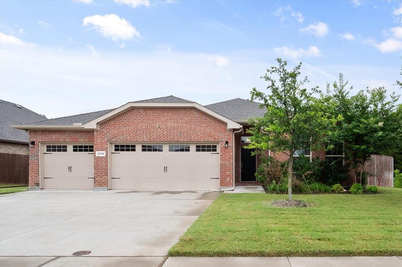 2512 Clayton Street, Glenn Heights TX 75154