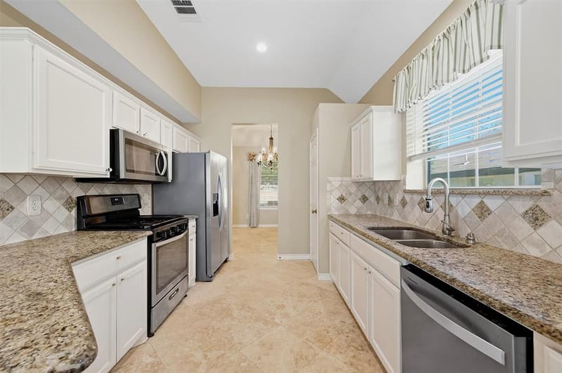 841 N Old Orchard Lane, Lewisville TX 75077 - Photo 13