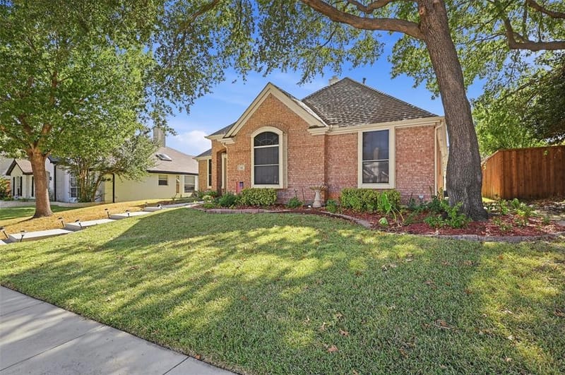 841 N Old Orchard Lane, Lewisville TX 75077 - Photo 3