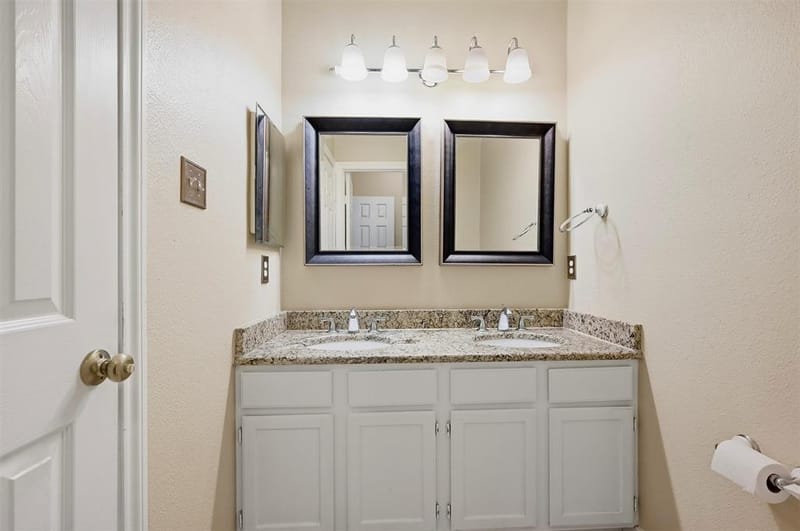 841 N Old Orchard Lane, Lewisville TX 75077 - Photo 24
