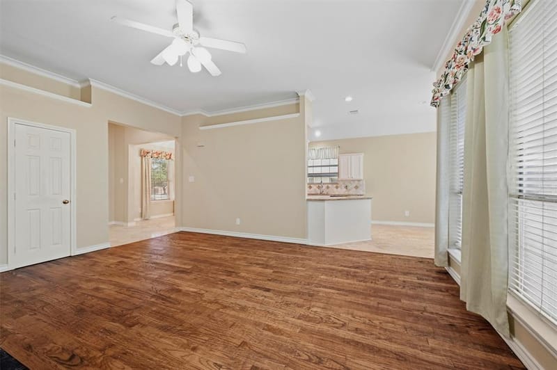 841 N Old Orchard Lane, Lewisville TX 75077 - Photo 10
