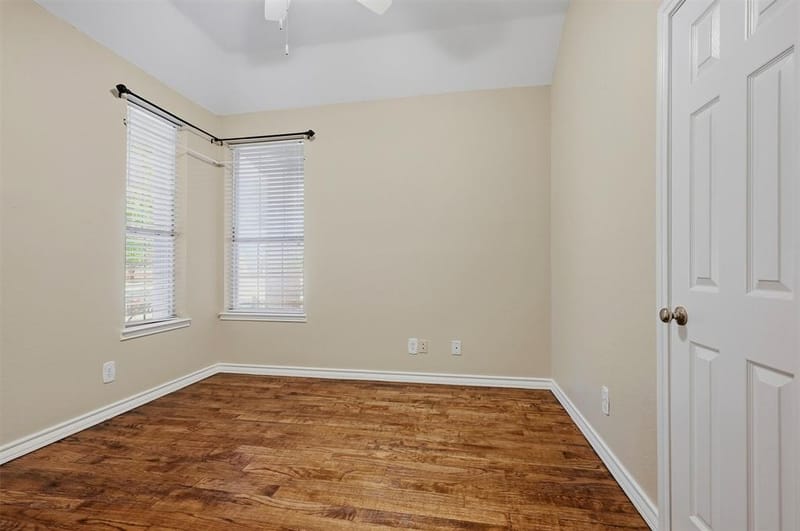 841 N Old Orchard Lane, Lewisville TX 75077 - Photo 21