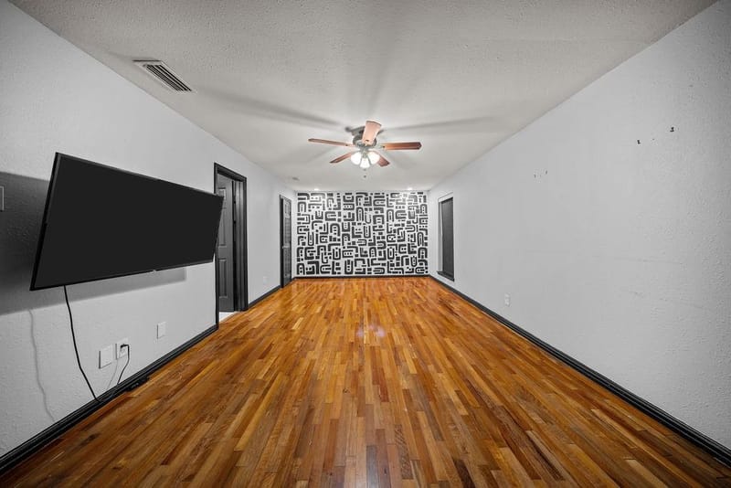 9302 Chimney Sweep Lane, Dallas TX 75243 - Photo 21