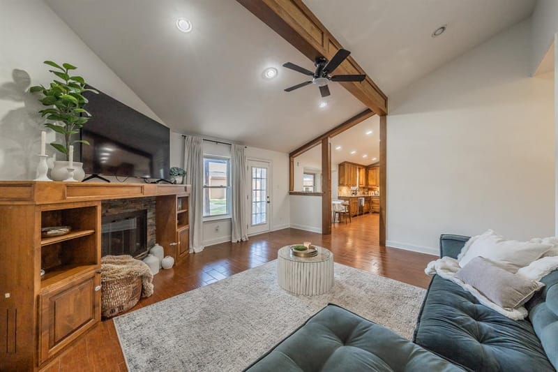 7536 Oak Park Drive, North Richland Hills TX 76182 - Photo 7