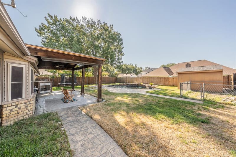 7536 Oak Park Drive, North Richland Hills TX 76182 - Photo 32