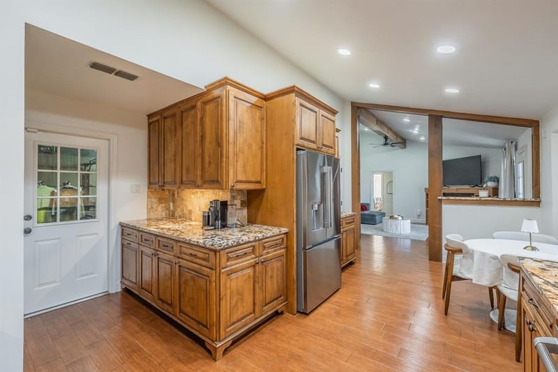 7536 Oak Park Drive, North Richland Hills TX 76182 - Photo 11