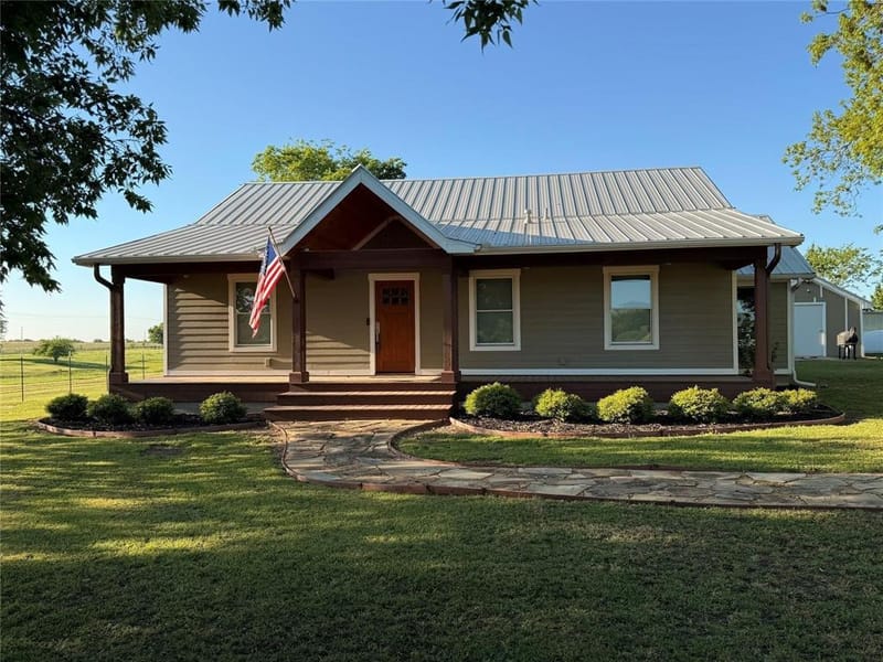 2196 Bledsoe Road, Gunter TX 75058 - Photo 10