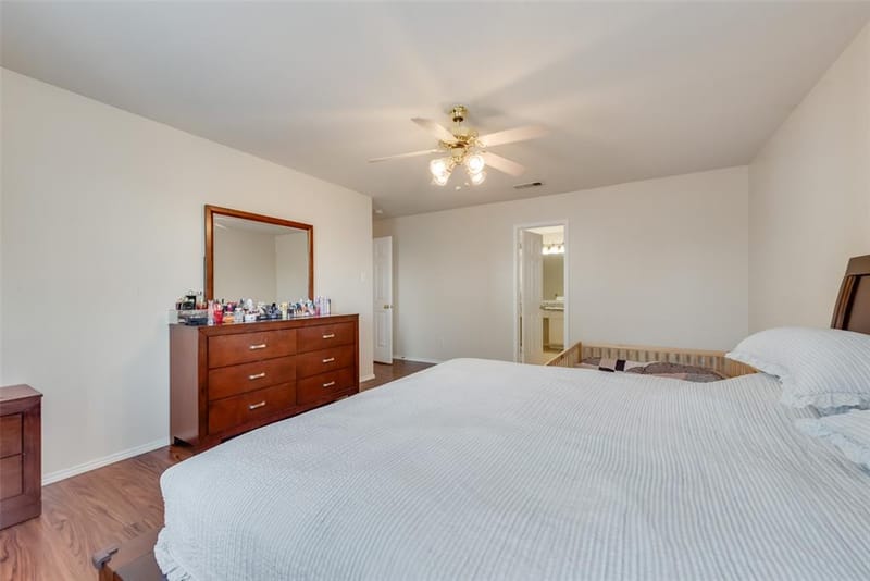 13529 Lost Spurs Road, Fort Worth TX 76262 - Photo 23