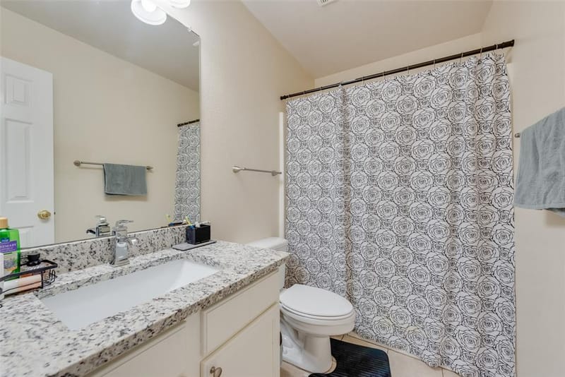 13529 Lost Spurs Road, Fort Worth TX 76262 - Photo 16