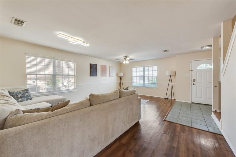 13529 Lost Spurs Road, Fort Worth TX 76262 - Photo 7
