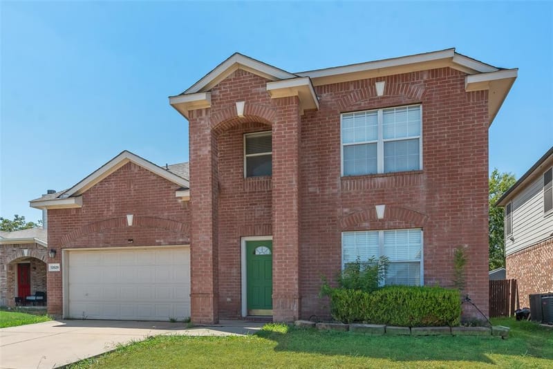 13529 Lost Spurs Road, Fort Worth TX 76262 - Photo 3