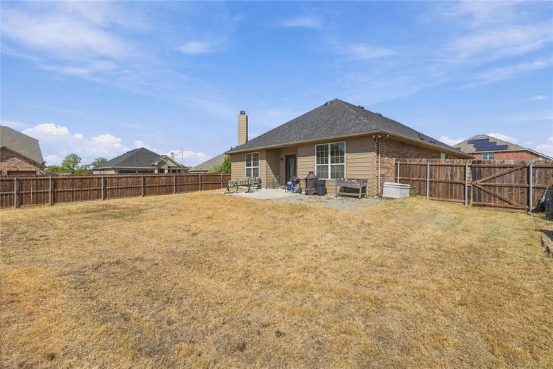 202 Belgian Street, Waxahachie TX 75165 - Photo 14