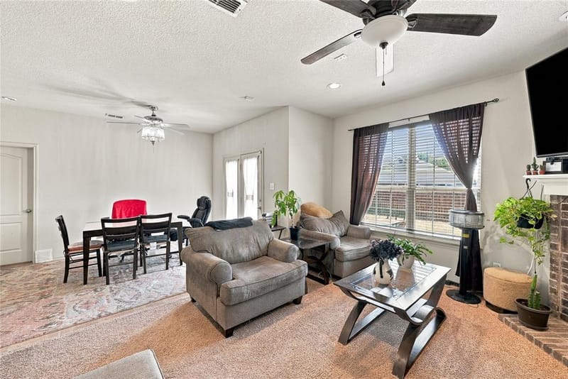 202 Belgian Street, Waxahachie TX 75165 - Photo 4