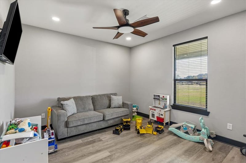 5921 Hawkeye Road, Krum TX 76249 - Photo 21