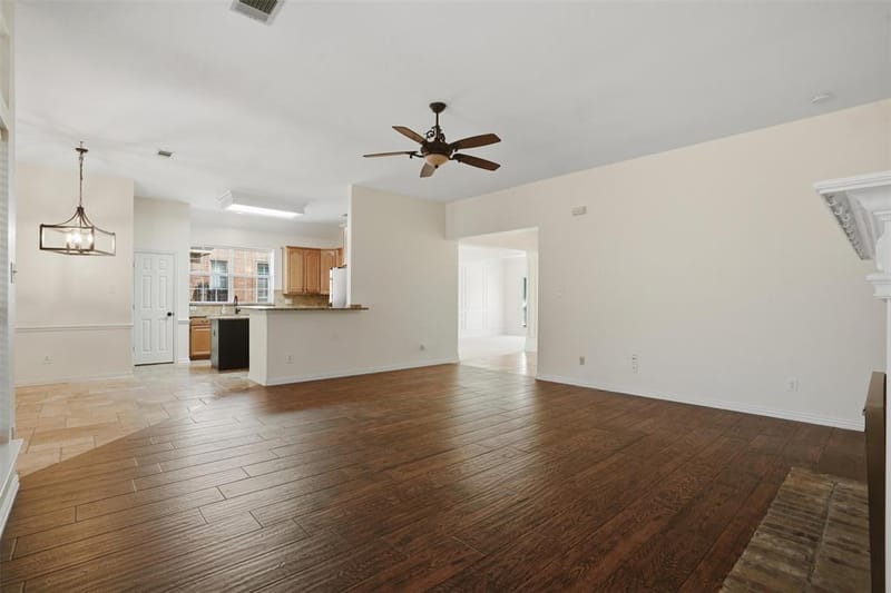 6613 Barclay Lane, Garland TX 75044 - Photo 10