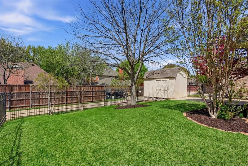 6613 Barclay Lane, Garland TX 75044 - Photo 35