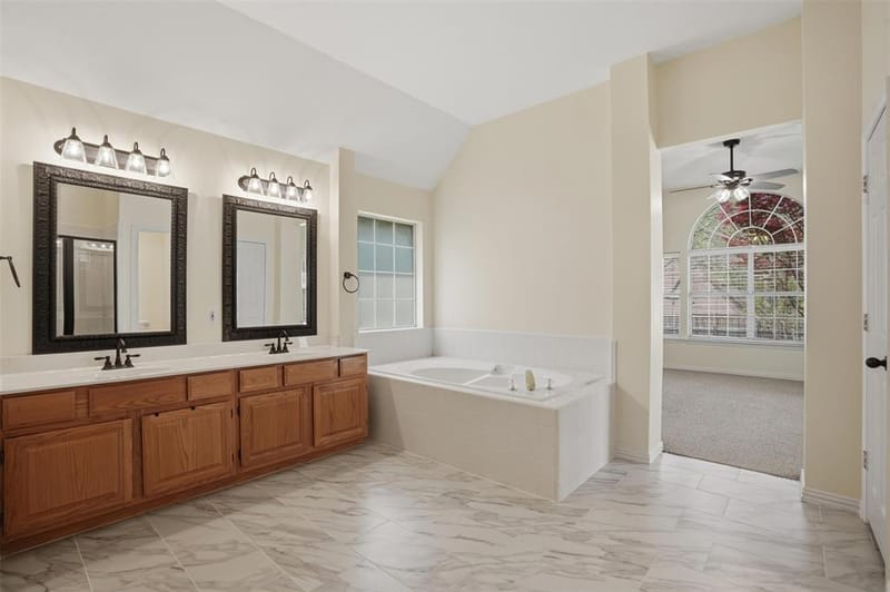 6613 Barclay Lane, Garland TX 75044 - Photo 21